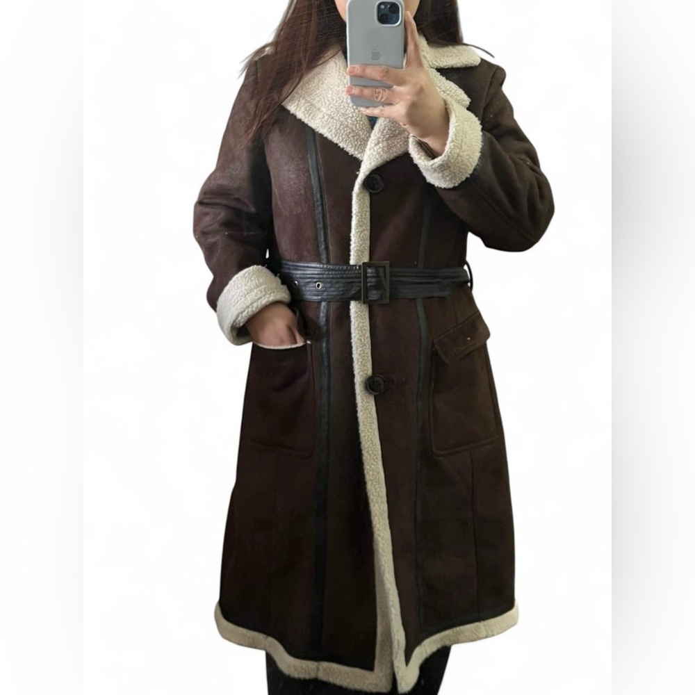 Vinatage Brown suede faux fur coat with leather belt